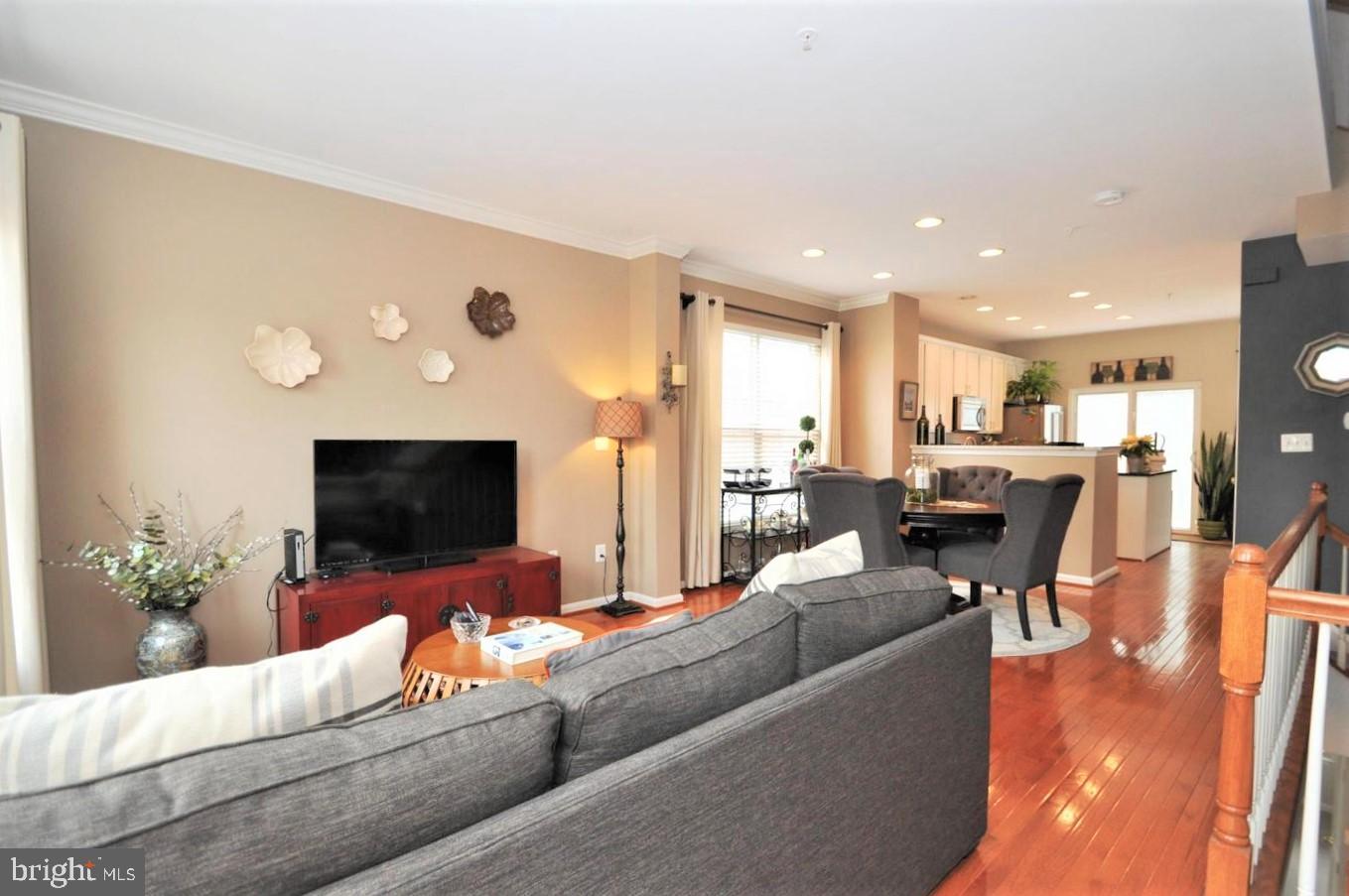 5334 Chieftain Circle Alexandria, VA 22312 - Photo 3 of 30