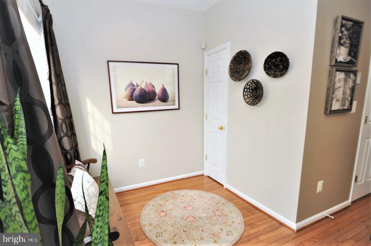 5334 Chieftain Circle Alexandria, VA 22312 - Photo 10 of 30