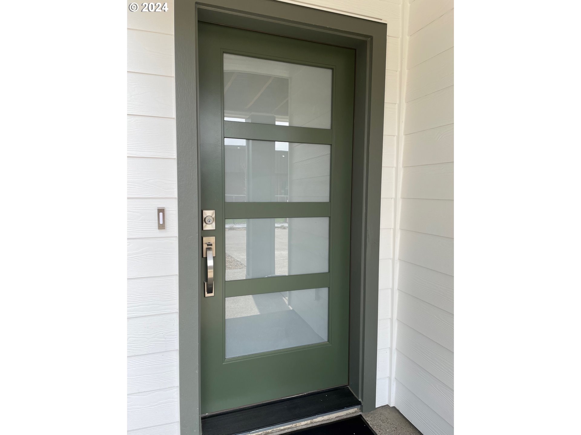 20735 Southwest Boyd Court, Unit 10 Beaverton, OR 97003 - Photo 2 of 47 a view of front door