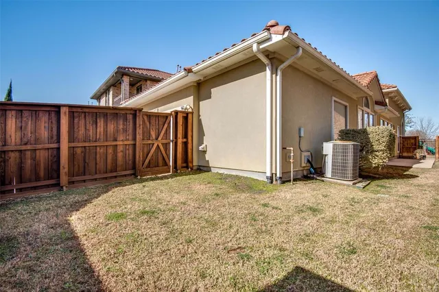 $3,700 | 6781 Camino Rio, Irving, TX 75039