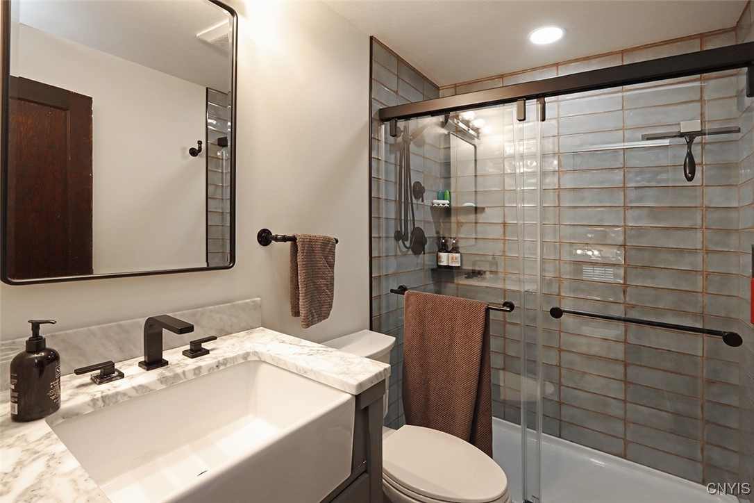 202 Cornwall Drive DeWitt, NY 13214 - Photo 32 of 50