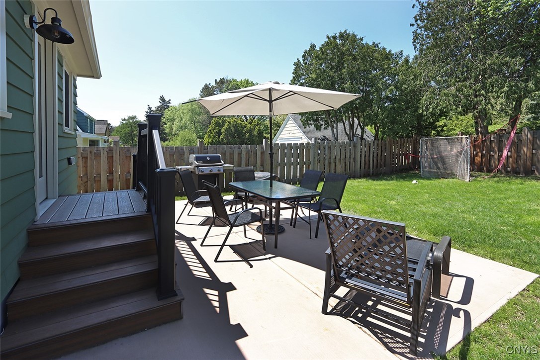 202 Cornwall Drive DeWitt, NY 13214 - Photo 47 of 50