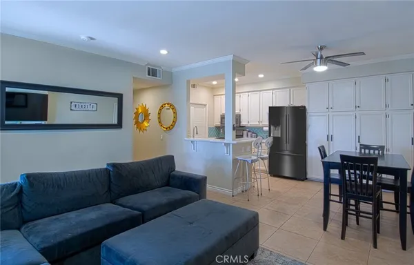 $769,900 | 277 Chaumont Circle, Lake Forest, CA 92610
