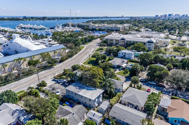 $2,250 | 4205 North Flagler Drive, Unit 8, West Palm Beach, FL 33407