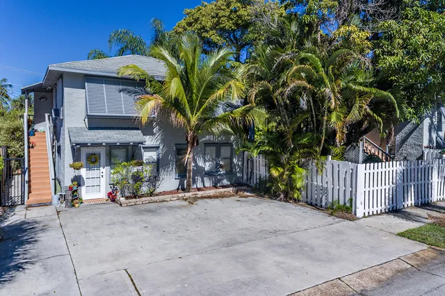 $2,250 | 4205 North Flagler Drive, Unit 8, West Palm Beach, FL 33407