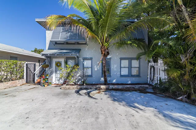 $2,250 | 4205 North Flagler Drive, Unit 8, West Palm Beach, FL 33407