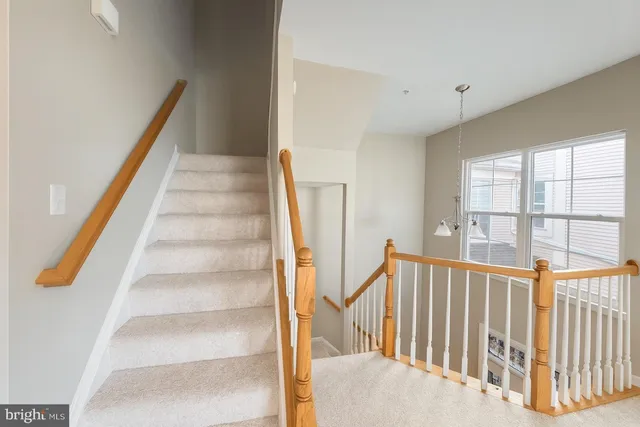 $2,700 | 44180 Shady Glen Terrace, Ashburn, VA 20147