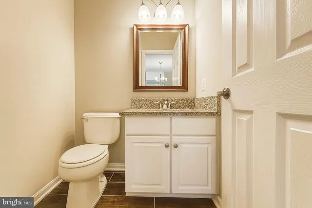 $2,700 | 44180 Shady Glen Terrace, Ashburn, VA 20147