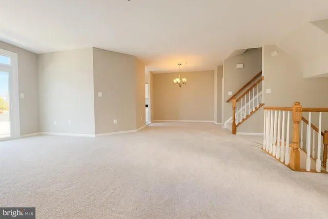 $2,700 | 44180 Shady Glen Terrace, Ashburn, VA 20147