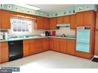 1022 Millbrook Road Berwyn, PA 19312 - Photo 6 of 12 Kitchen