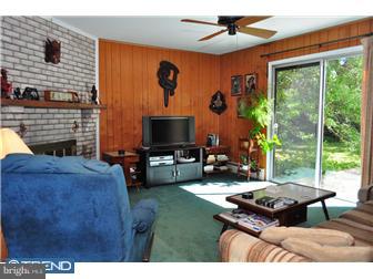 1022 Millbrook Road Berwyn, PA 19312 - Photo 10 of 12 Family Room