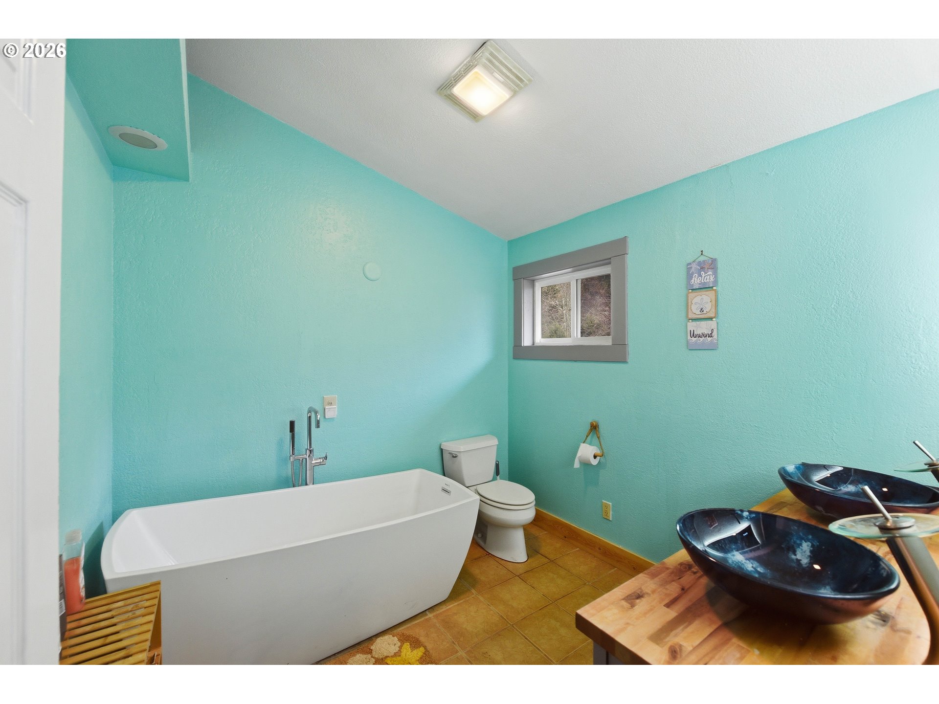 67714 North Bay Road North Bend, OR 97459 - Photo 18 of 48