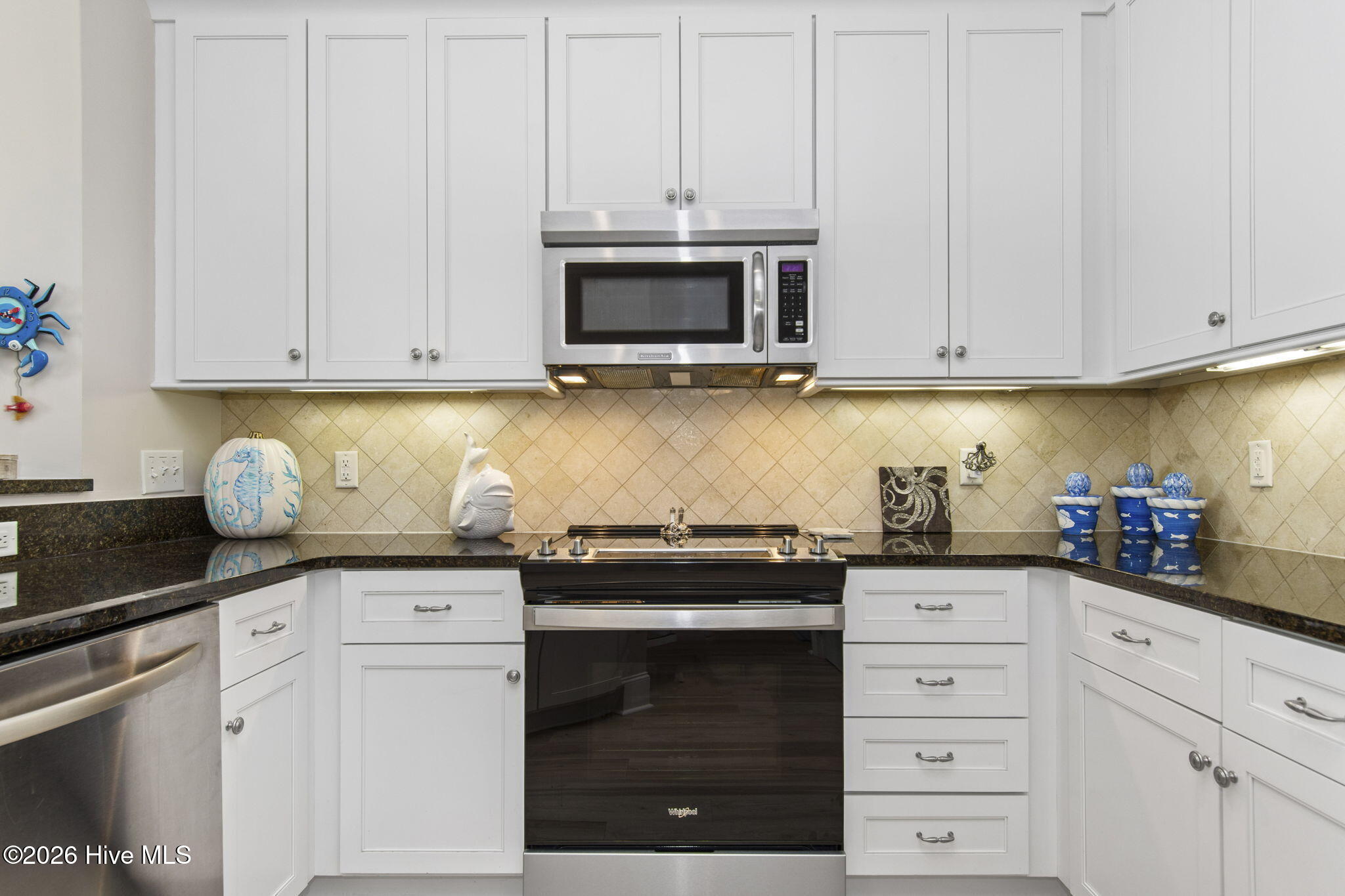 1435 Salter Path Road, Unit I1 Indian Beach, NC 28512 - Photo 14 of 63 Kitchen