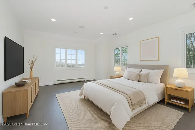 $2,349,999 | 91 West Entry Road | Todt Hill