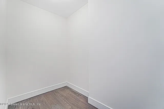 $2,349,999 | 91 West Entry Road | Todt Hill