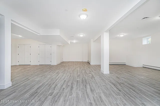 $2,349,999 | 91 West Entry Road | Todt Hill