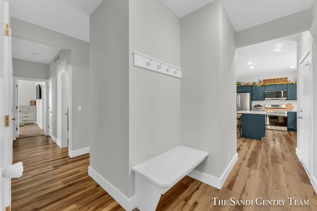 $439,900 | 5996 North Bear Den Trail, Muskegon, MI 49444