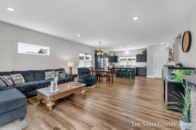 $439,900 | 5996 North Bear Den Trail, Muskegon, MI 49444