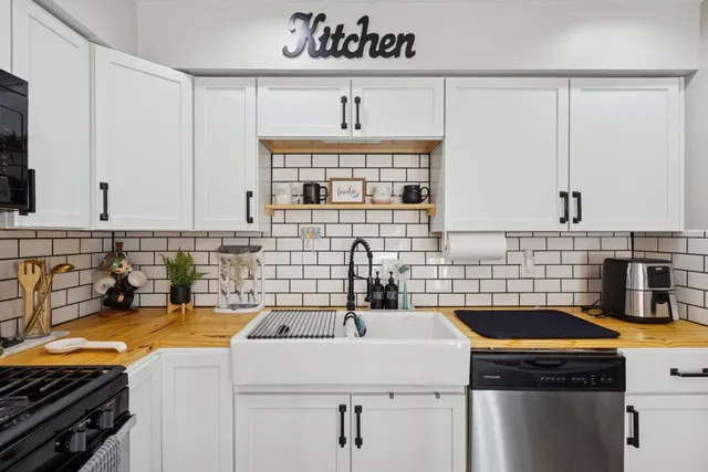 $240,000 | 3414 Carrara Lane, Rockford, IL 61114