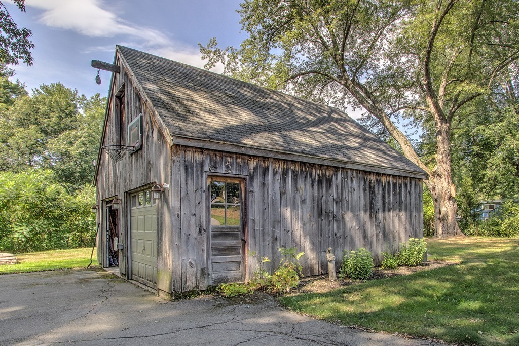 17 Folly Mill Road Salisbury, MA 01952 - Photo 3 of 13 Gallery Image 3
