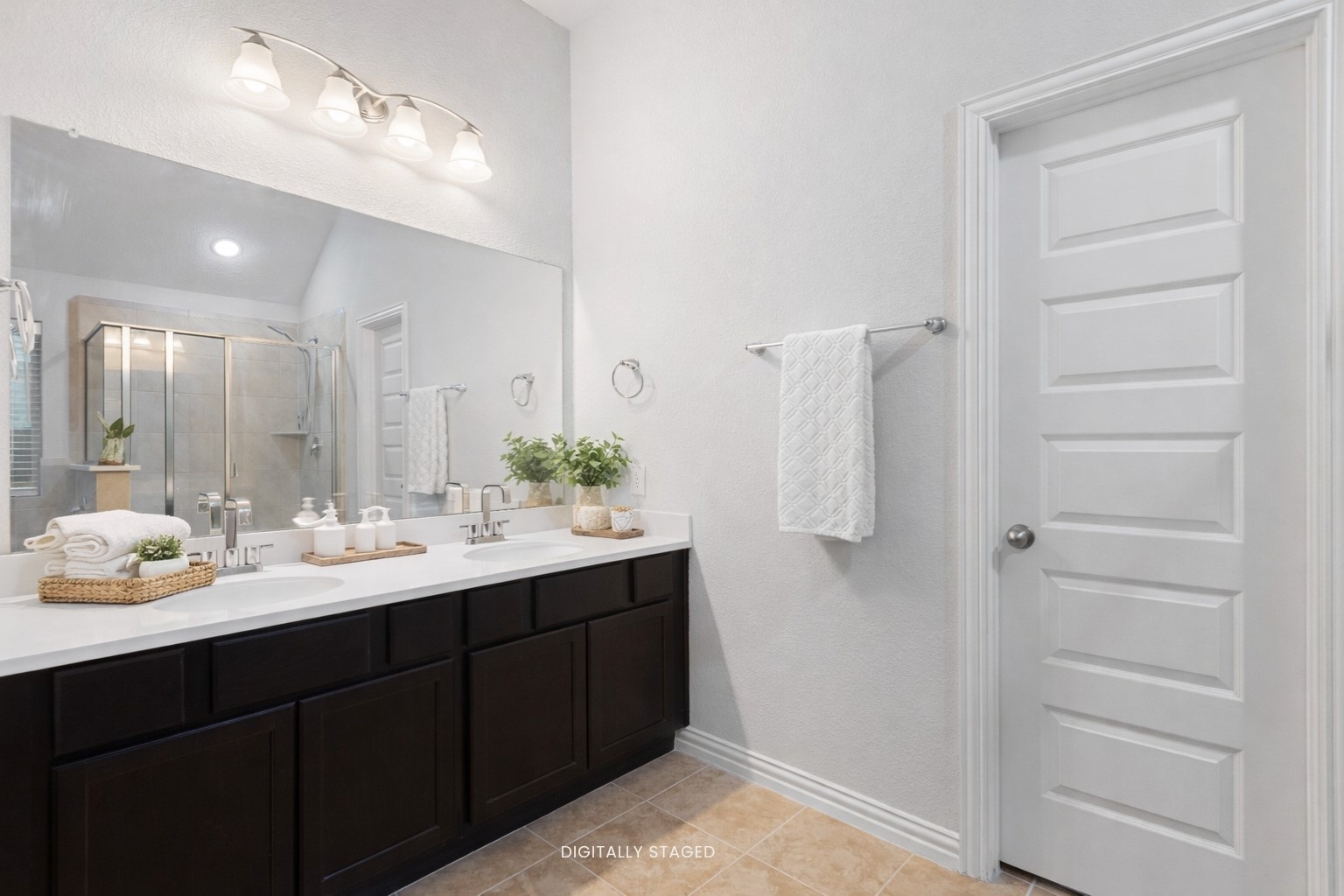 396 Nocturne Ridge Drive Willis, TX 77318 - Photo 11 of 30 Elegant ensuite bathroom with dual sinks