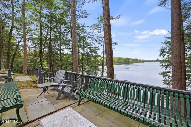 $1,900,000 | 123 Bock Way, New Marlborough, MA 01230