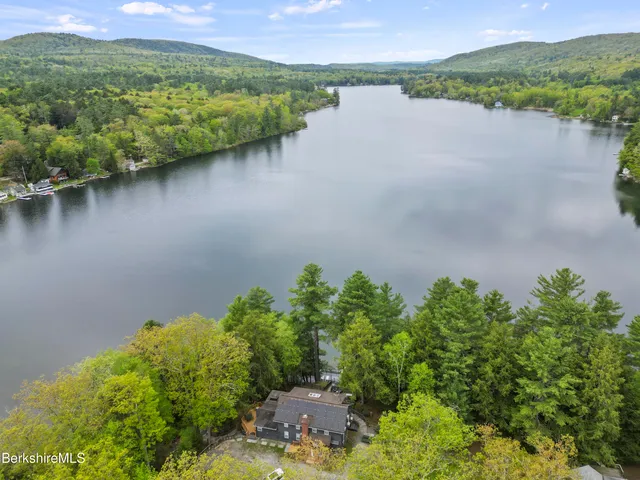 $1,900,000 | 123 Bock Way, New Marlborough, MA 01230