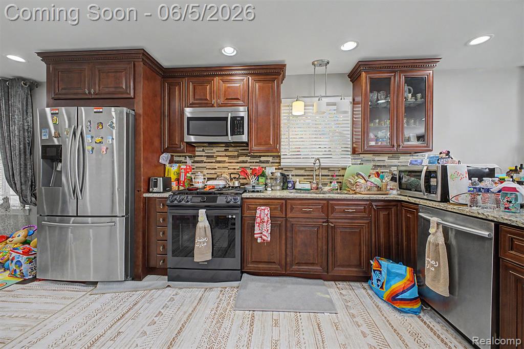 5524 Maple Street Dearborn, MI 48126 - Photo 11 of 54
