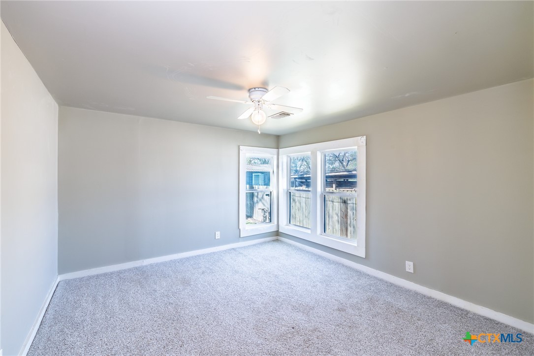 403 West French Street Cuero, TX 77954 - Photo 12 of 24