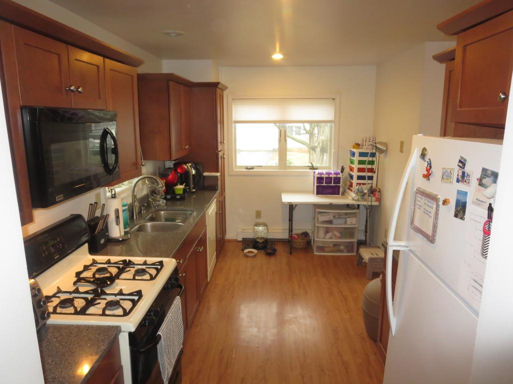 69 Cumberland Road, Unit 69 Burlington, VT 05408 - Photo 8 of 28 Gallery Image 8