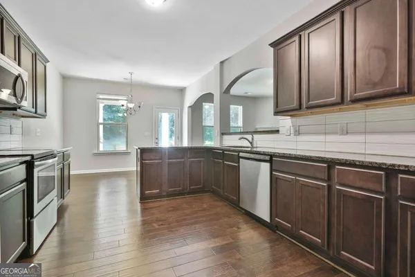 $2,450 | 240 Stillwood Drive, Newnan, GA 30265