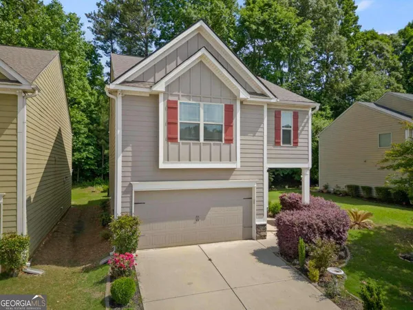 $2,450 | 240 Stillwood Drive, Newnan, GA 30265