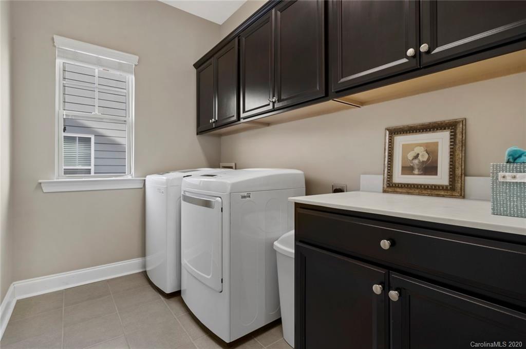274 Helton Lane Fort Mill, SC 29708 - Photo 29 of 44 a utility room with dryer and washer