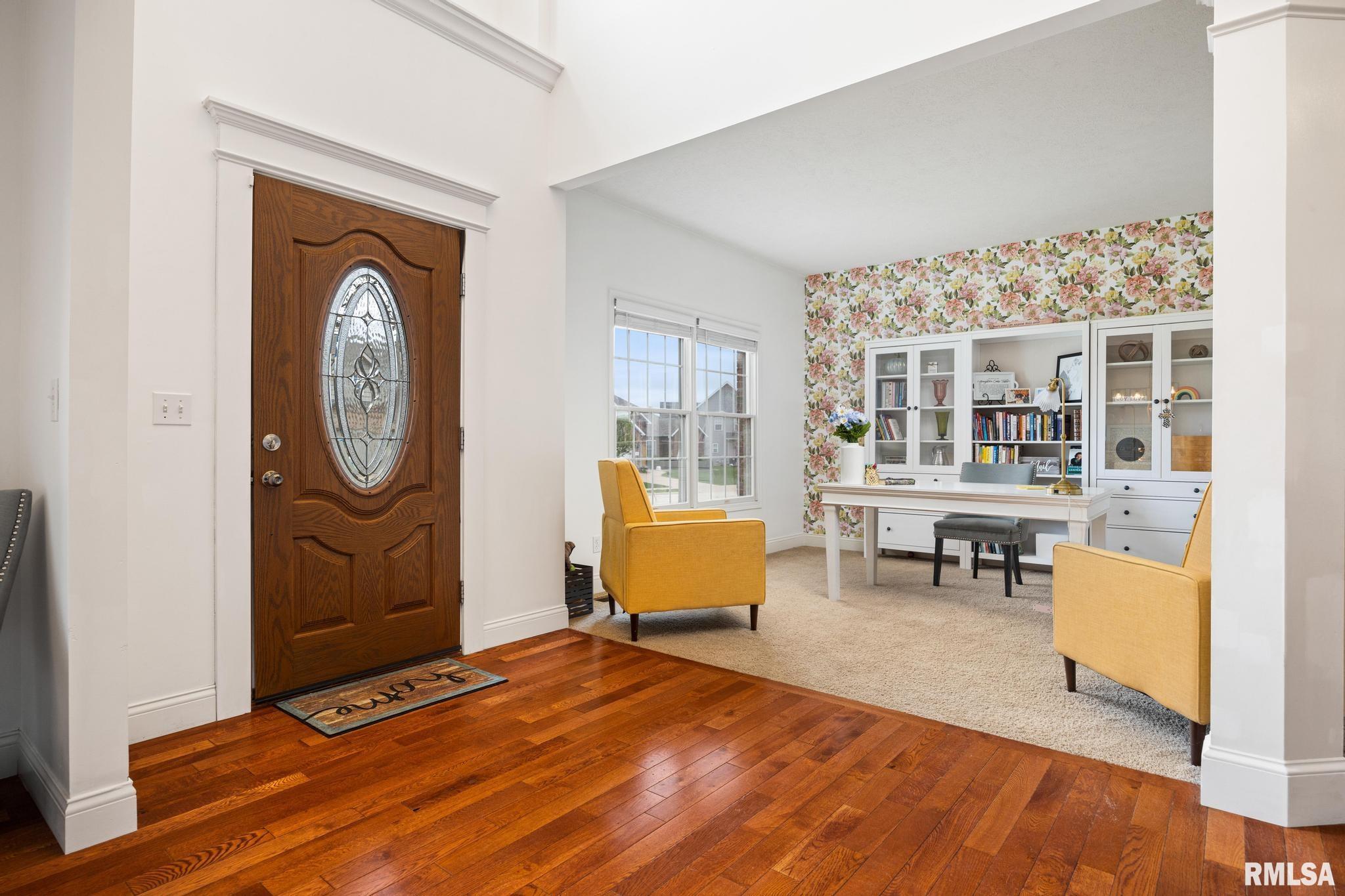 10524 North Trail View Drive Dunlap, IL 61525 - Photo 5 of 56