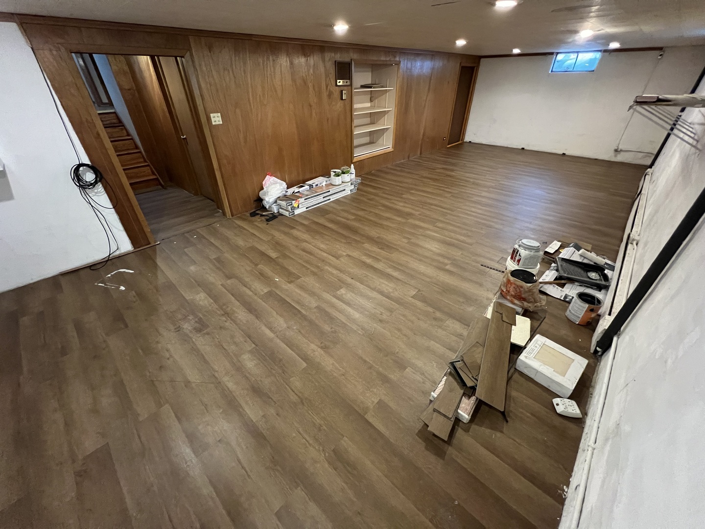 616 Seneca Drive Aurora, IL 60506 - Photo 31 of 36 a view of livingroom with wooden floor