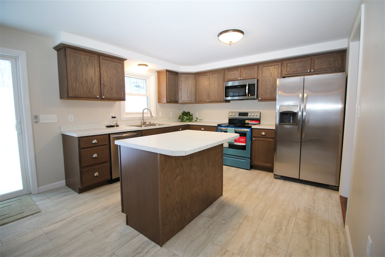 226 Timbertop Road New Ipswich, NH 03071 - Photo 4 of 40