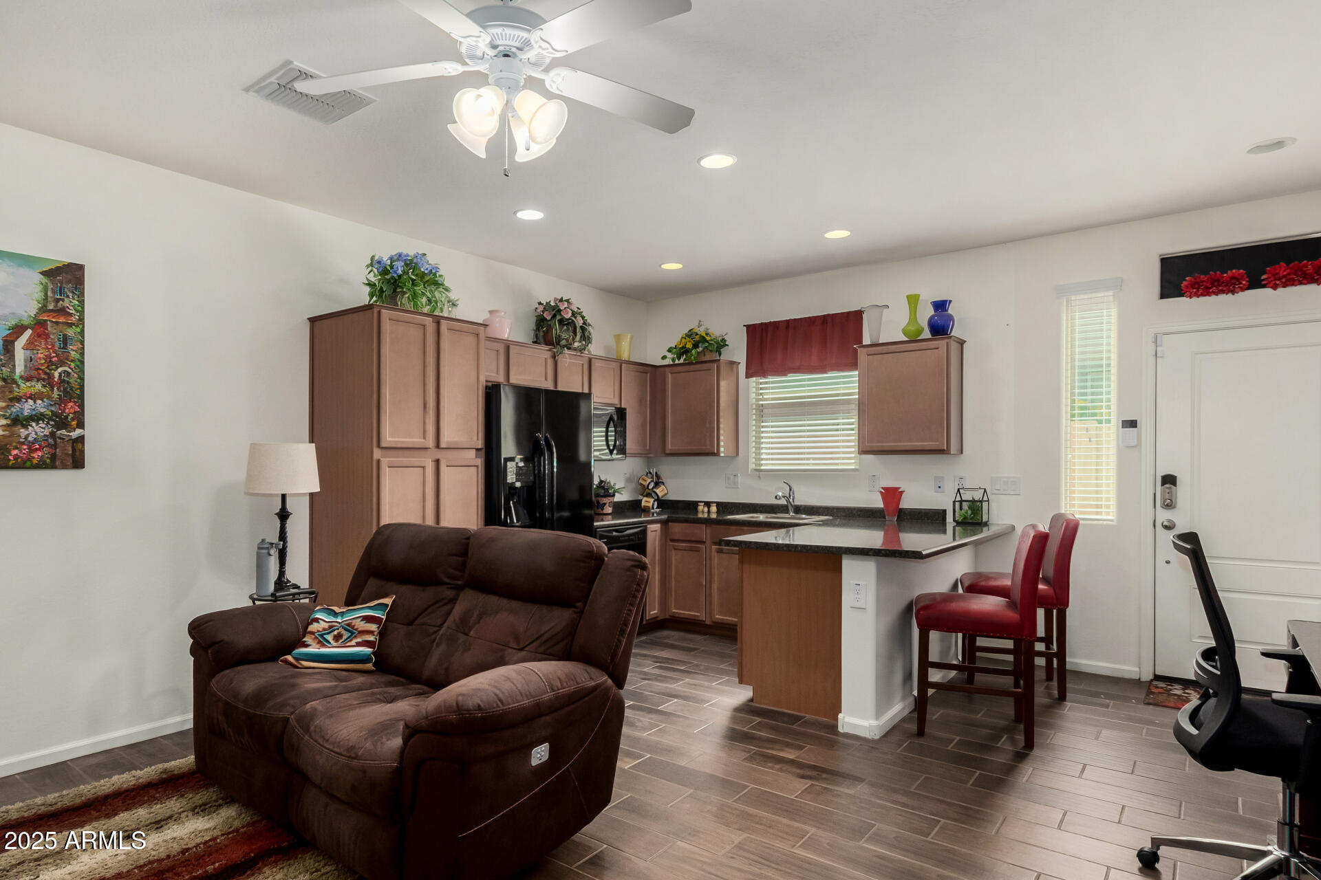 3578 East Walnut Road Gilbert, AZ 85298 - Photo 23 of 52 27 - Walnut