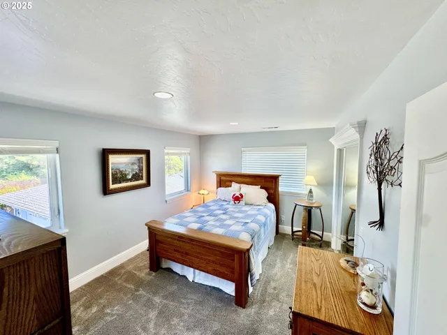 $849,999 | 842 Chetco Point Terrace, Brookings, OR 97415