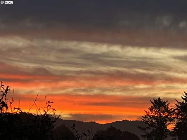 $849,999 | 842 Chetco Point Terrace, Brookings, OR 97415