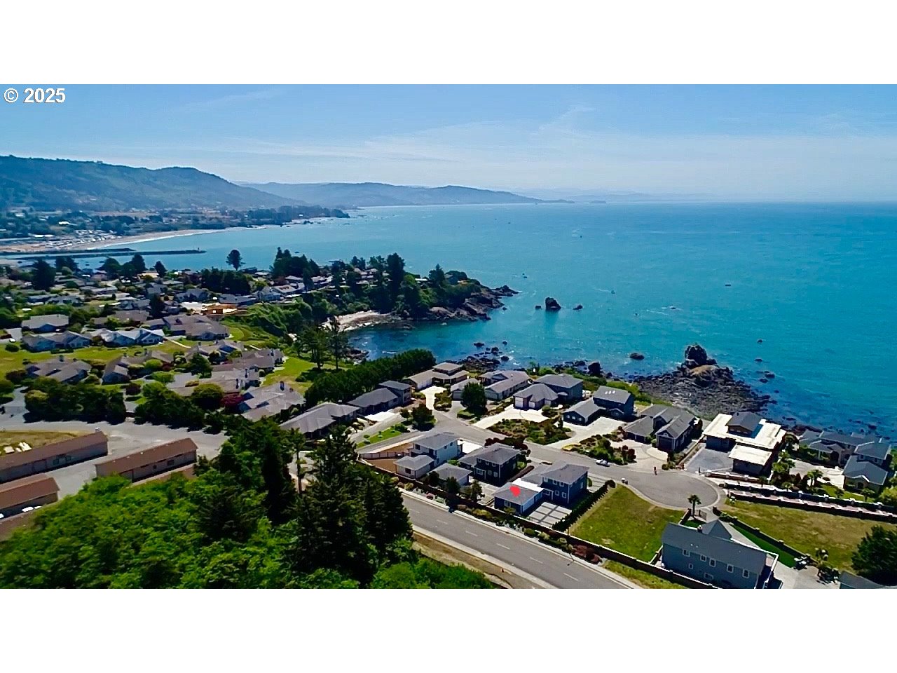 842 Chetco Point Terrace Brookings, OR 97415 - Photo 7 of 40