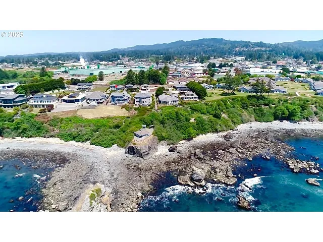$849,999 | 842 Chetco Point Terrace, Brookings, OR 97415