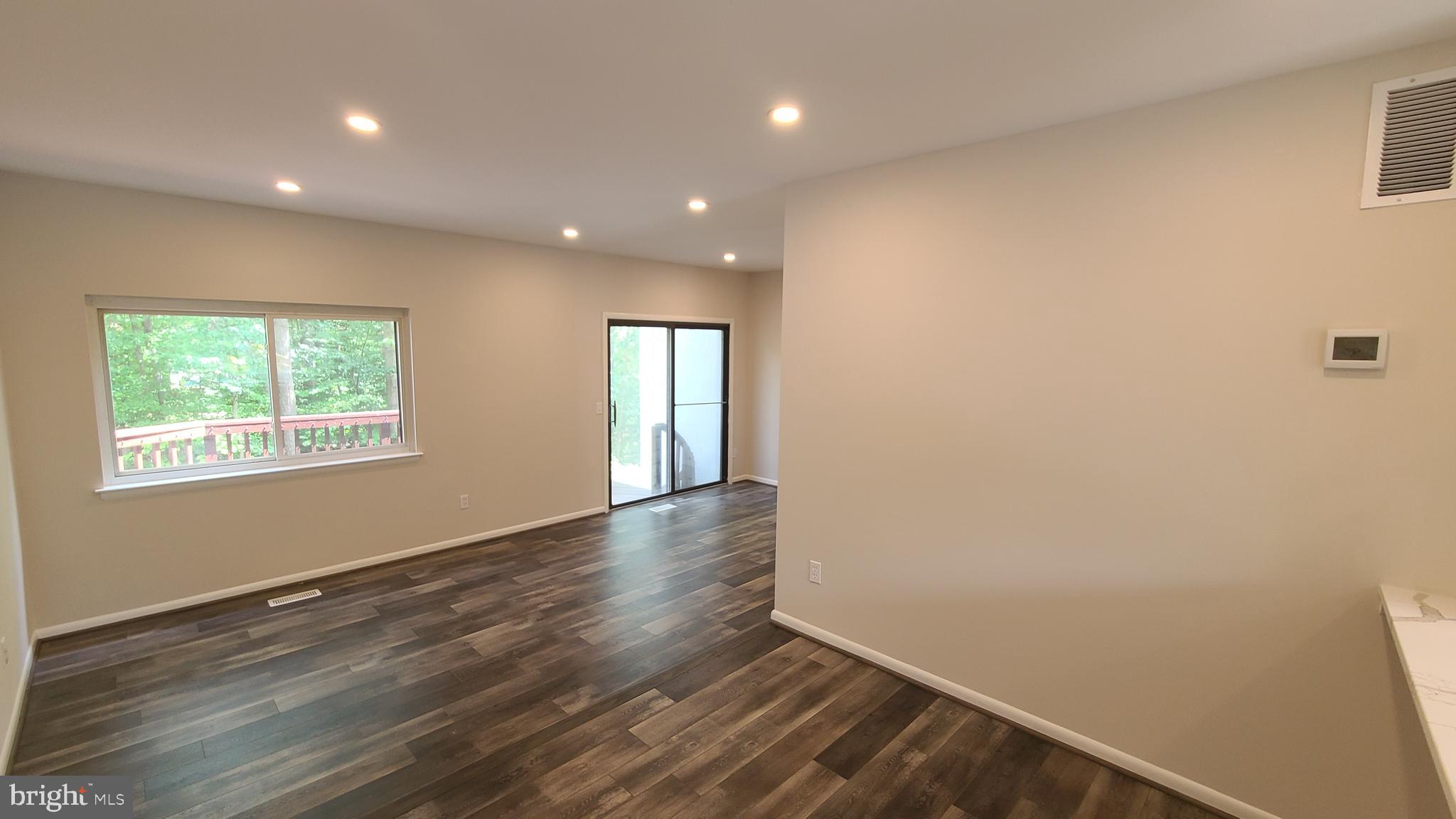 11929 Barrel Cooper Court Reston, VA 20191 - Photo 12 of 29 Gallery Image 12