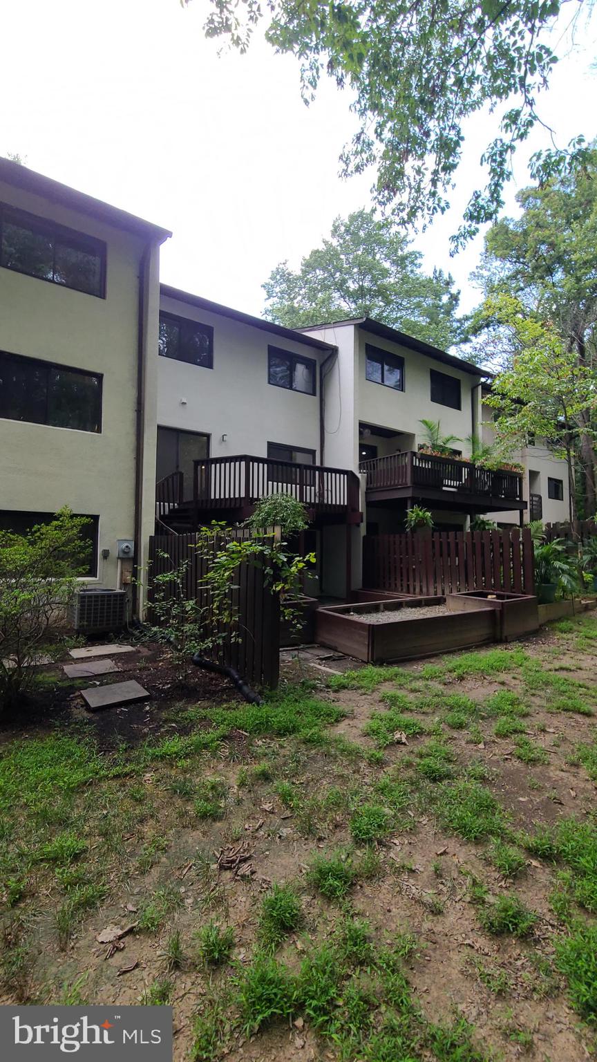 11929 Barrel Cooper Court Reston, VA 20191 - Photo 27 of 29 Gallery Image 27
