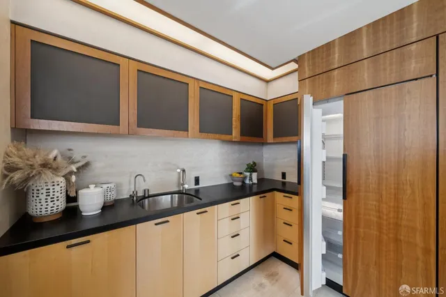 $999,000 | 611 Washington Street, Unit 2306, San Francisco, CA 94111