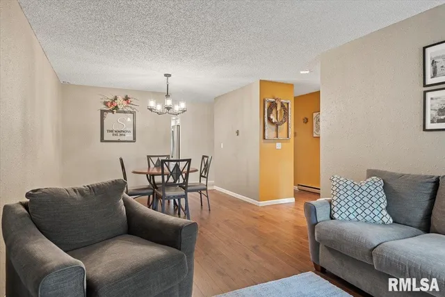 $216,500 | 1218 Frisina Street, Pawnee, IL 62558