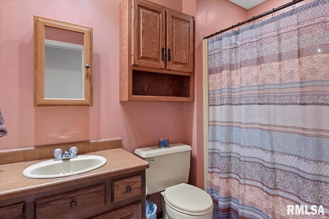 $216,500 | 1218 Frisina Street, Pawnee, IL 62558