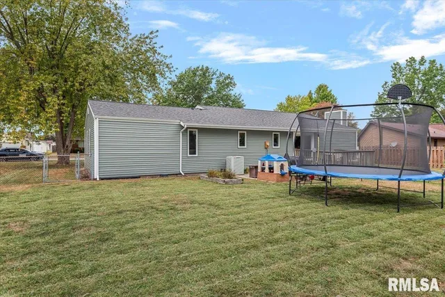 $216,500 | 1218 Frisina Street, Pawnee, IL 62558