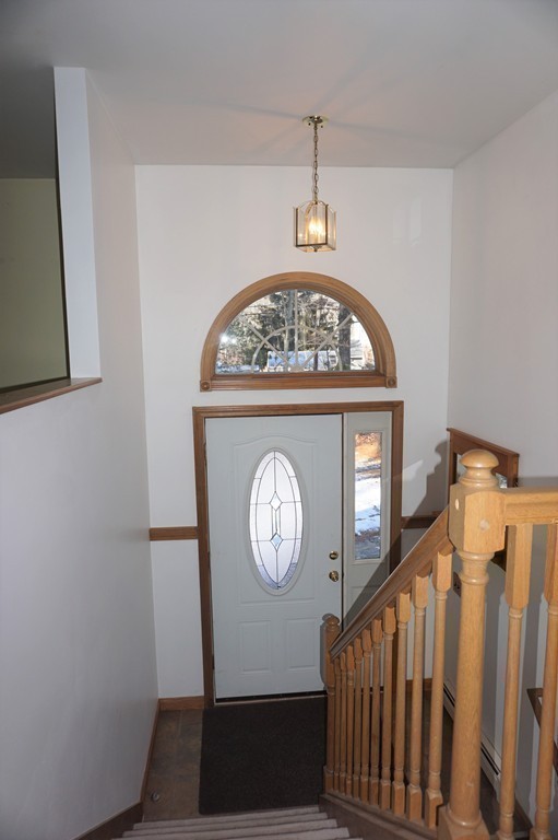 62 Oxbow Road Charlton, MA 01507 - Photo 12 of 28