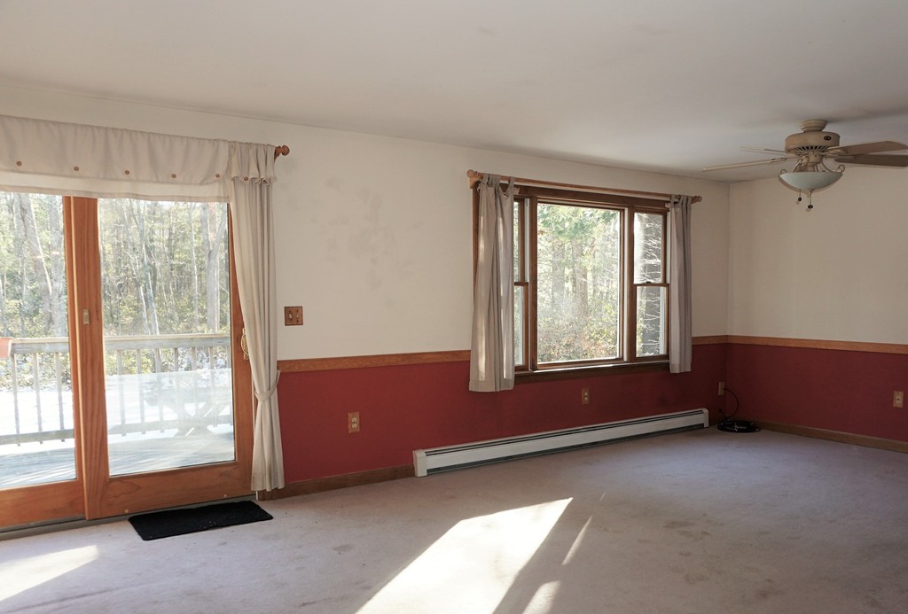 62 Oxbow Road Charlton, MA 01507 - Photo 4 of 28