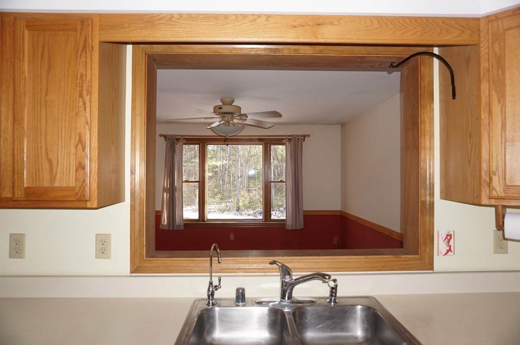 62 Oxbow Road Charlton, MA 01507 - Photo 7 of 28